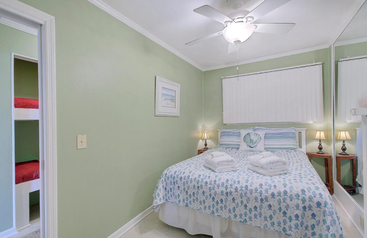 Nothing But Ocean In Forest Beach Hilton Head Island Exterior photo